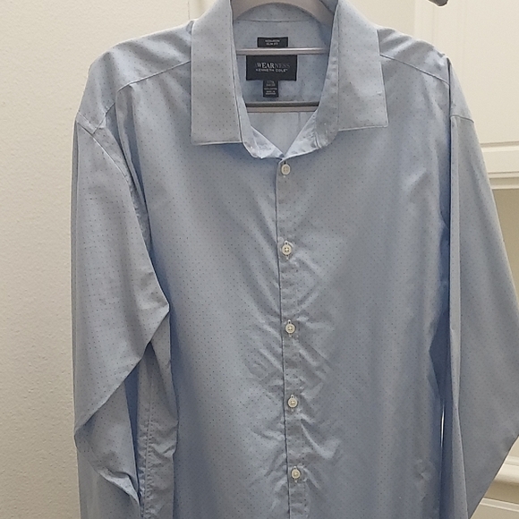 Kenneth Cole Light Blue Dress Shirt - Picture 1 of 6